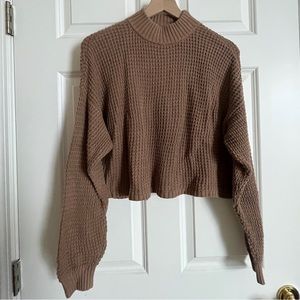 Hollister women’s crop sweater